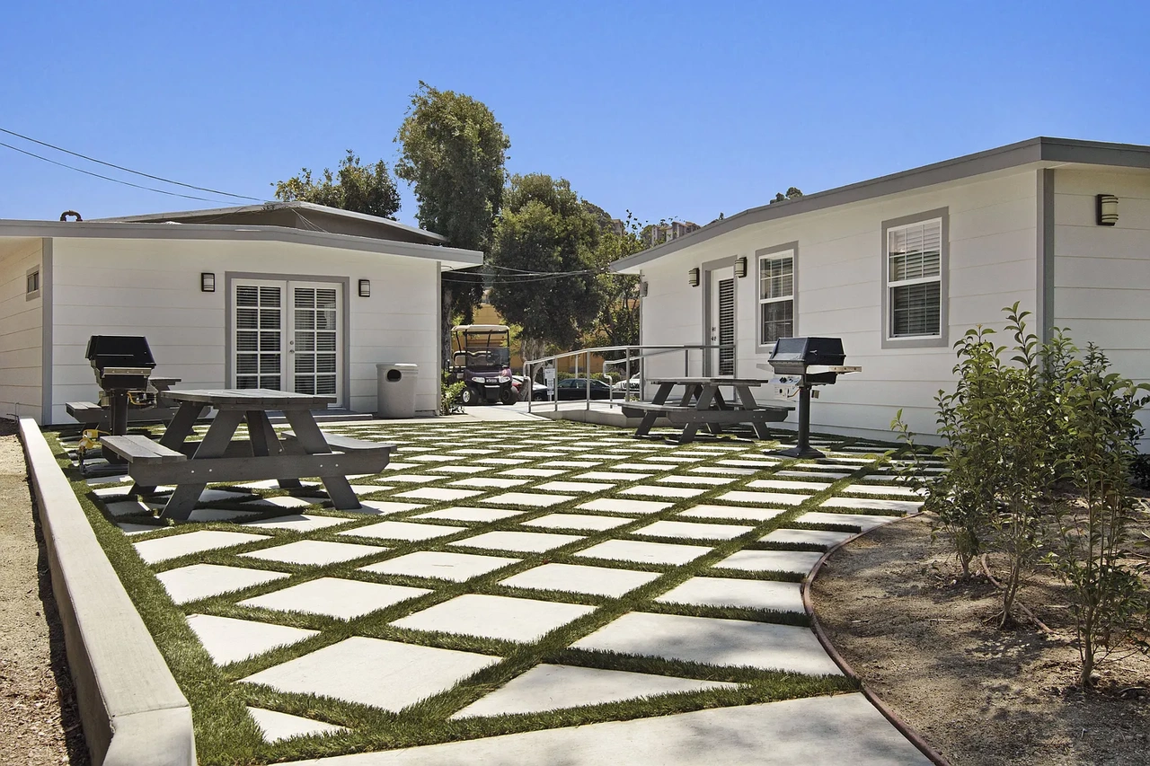 Lantana Hills Apartment Homes